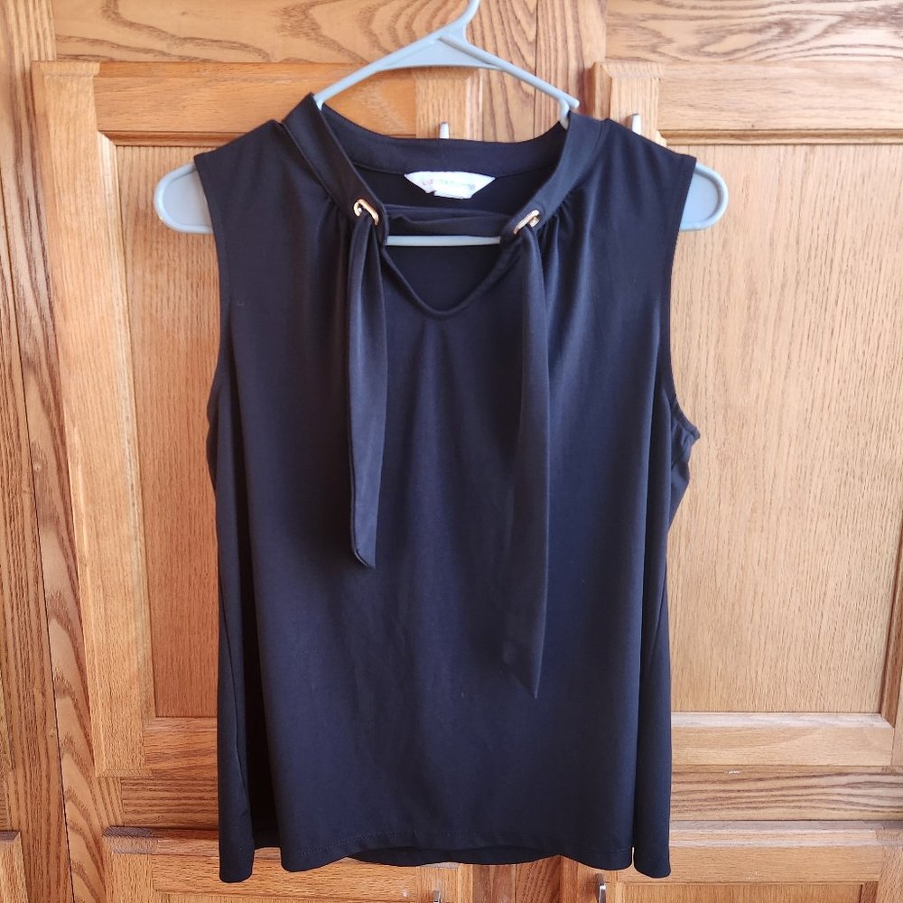Liz Claiborne Black Top Size Medium